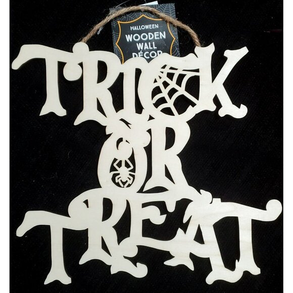 Trick Or Treat Wood Laser Cut Out Sign Crafts Halloween Decor Wreath Spider Web - Picture 3 of 8
